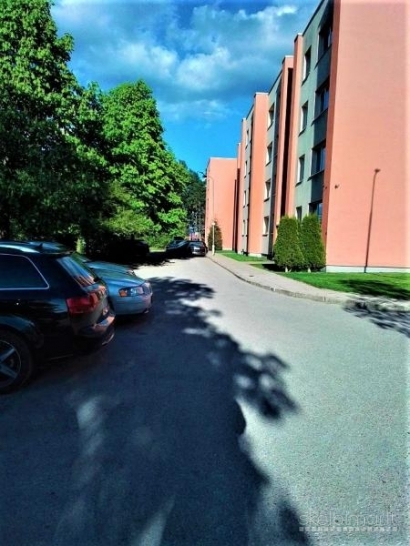Kambario nuoma dirbančiai merginai