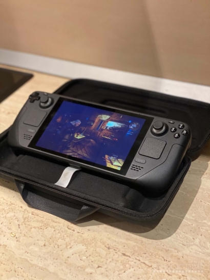 Steam Deck LCD