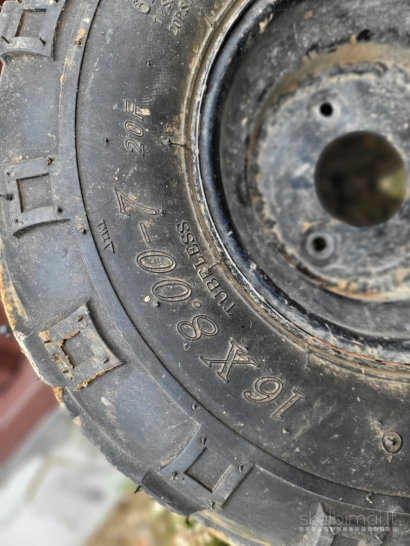 Keturračio ratai 16x8.00-7 su pastiprintais 3 skylių ratlankiais (4 vnt.)