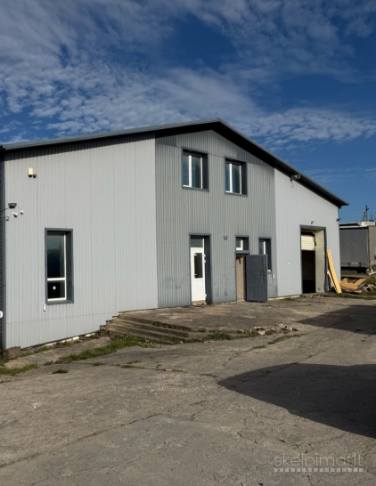 Gamybos / sandėliavimo pastatas 782 m² su 1,26 ha sklypu, Akmenė