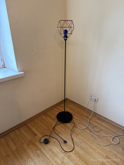 Geometriniai pakabinami lubiniai šviestuvai (2 vnt.)