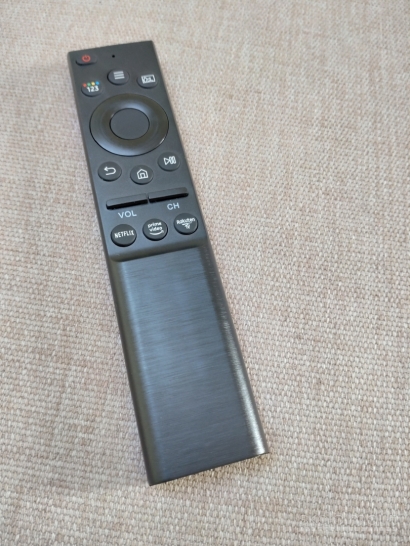 Nauji Samsung TV pulteliai Kaune (BN59-01330A, BN59-01358B ir kt.)