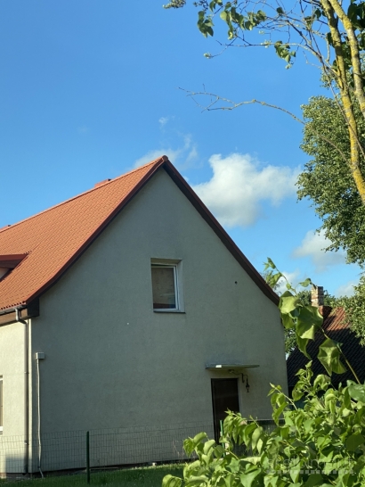 Namo Dalį Su Palėpe, Ūkiniu, Žeme, Uždaru Kiemu Klaipėdos Centre