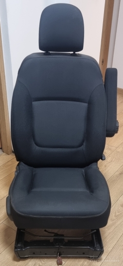 Renault Trafic, Opel Vivaro keleivio sėdynė