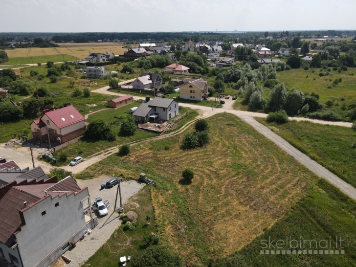 Parduodami labai geroje vietoje 15 sklypų daugiabučių namų ir kotedžų statybai