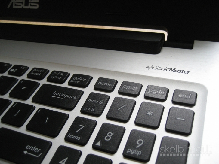 ASUS K56CM žaidimams 2GB Nvidia/ 750GB/ i5 2.60GHz