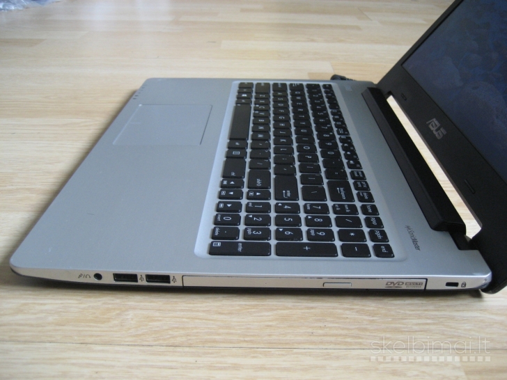 ASUS K56CM žaidimams 2GB Nvidia/ 750GB/ i5 2.60GHz