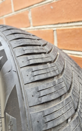 Universalios padangos“ MINERVA“ 215/50 R17