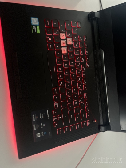geras zaidimu kompiuteris paveza visus zaidimus asus rog strix
