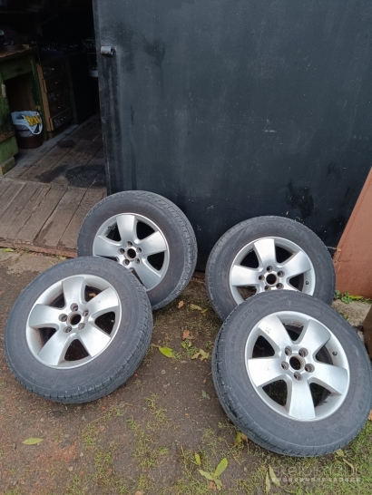 Ronal R15 ratlankiai su padangomis