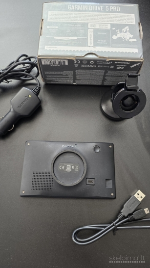 Garmin® Drive 5 Pro & Live Traffic 2027