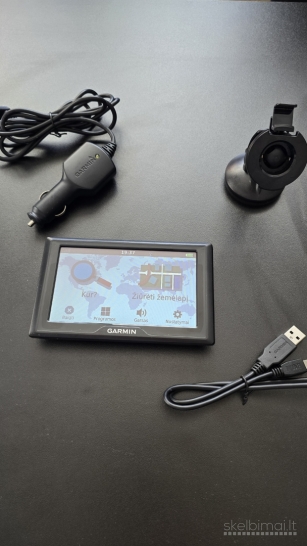 Garmin® Drive 5 Pro & Live Traffic 2027