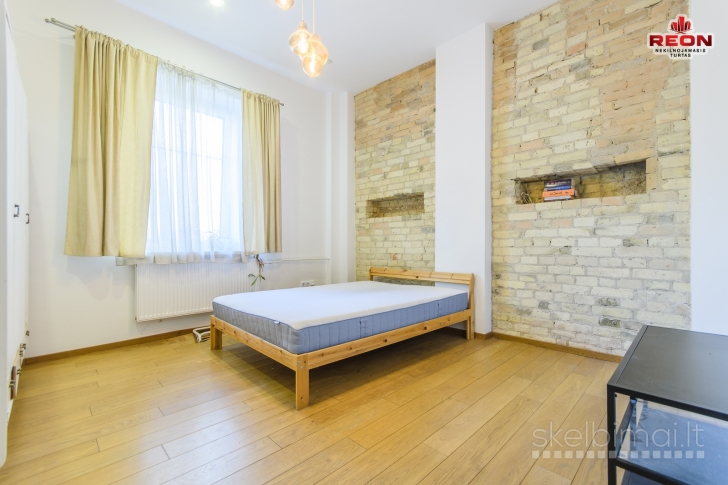 TVARKINGAS 1 KAMBARYS 2 KAMBARIŲ BUTE SENAMIESTYJE!