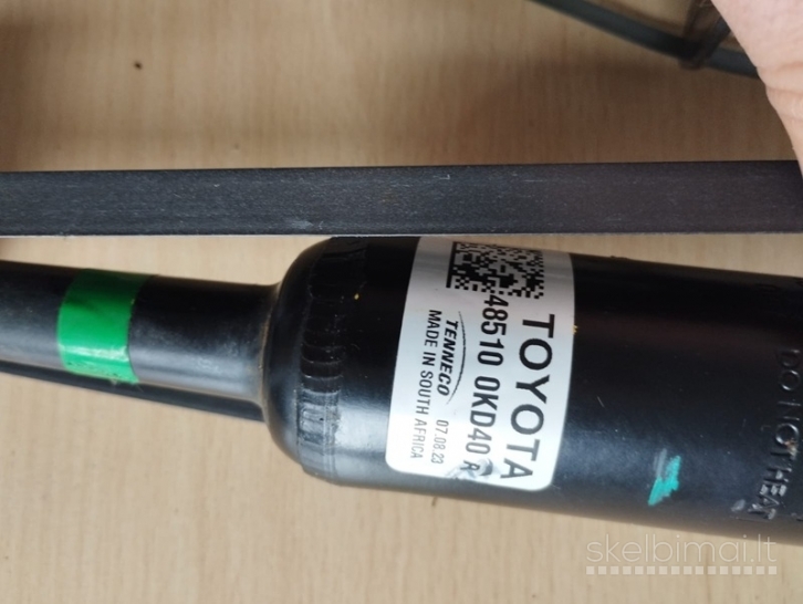 Parduodamos Toyota Hilux Single Cap detalės
