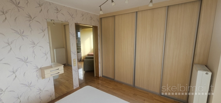 IŠNUOMOJAMAS STILINGAI PERPLANUOTAS 3 KAMBARIŲ BUTAS LYROS G. 8, ŠIAULIUOSE