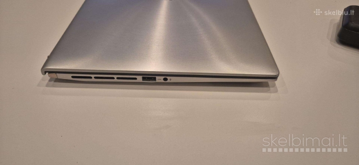 Asus zenbook UX533TFC