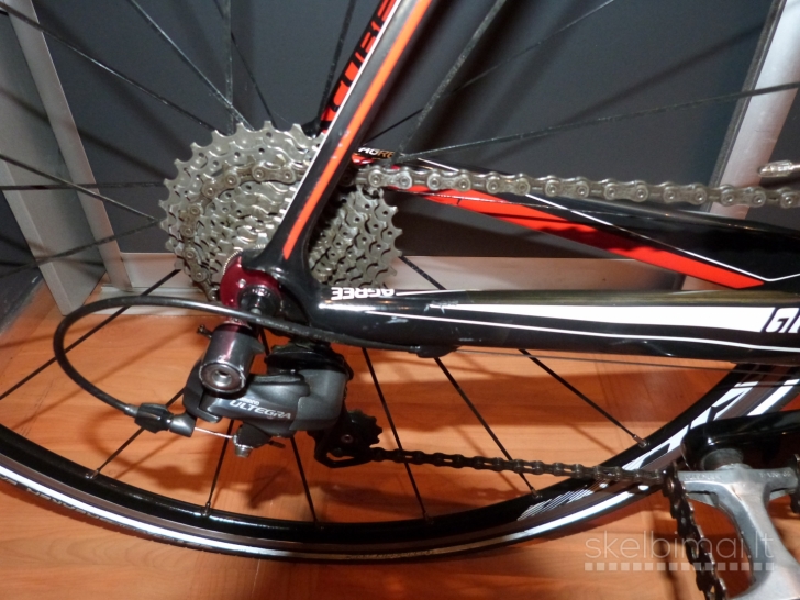 CUBE Agree GTC Pro Carbon Road Bike. 700C. XL frame. 8,5kg. Shimano Ultegra/105.